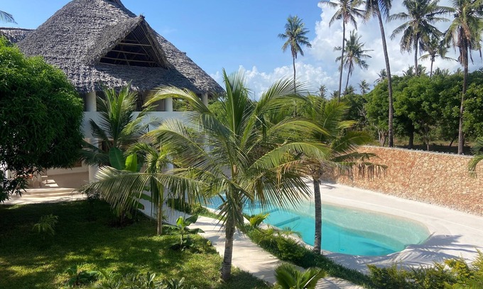 Watamu Bed & Breakfast | BLUE DIAMOND VILLA WATAMU