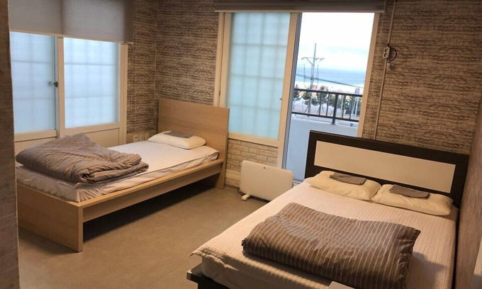 Sokcho House | Blue Door Hostel