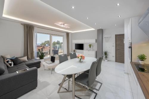 Pjescana Uvala Apartment | Blue Dream