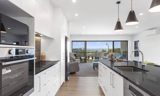 Nukuhau House | Blue Dun Views