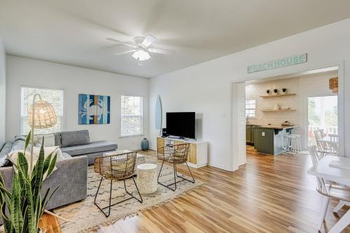 Folly Beach House | Blue Goose