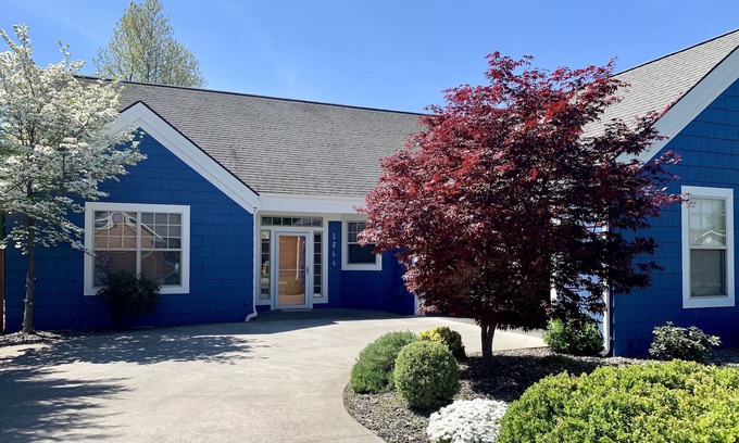 Walla Walla East House | Blue Haven: Light and Spacious