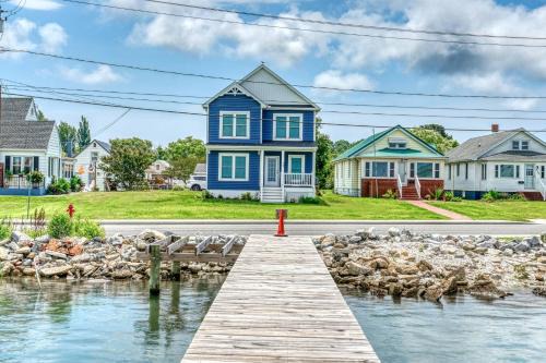 Chincoteague House | Blue Marlin - Pet friendly with Private Dock!