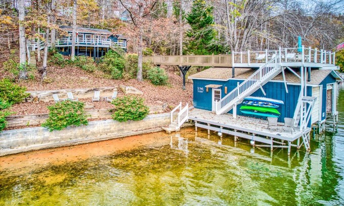 Lake Lure House | Blue Moon Cottage