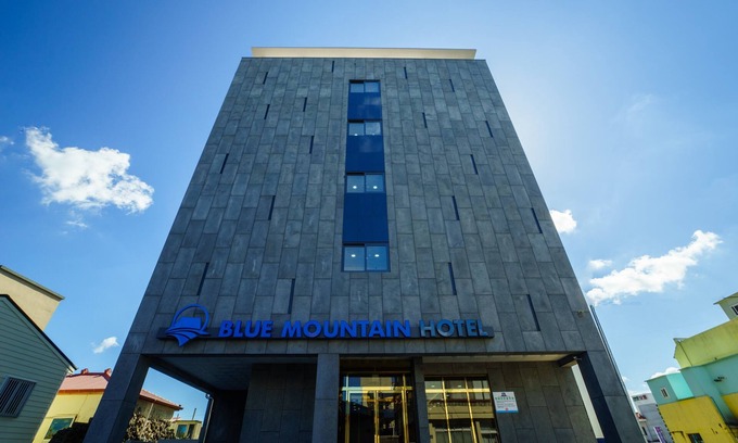 Seongsan Hotel | Blue Mountain Hotel