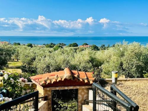Makri House | Blue Panorama Crystal