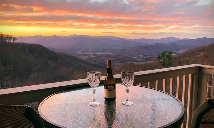 Mountain Air Condo | Blue Ridge Mountain Air Retreat with epic mountain views!