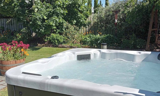 Te Anau Bed & Breakfast | Blue Ridge Studios and Bed & Breakfast