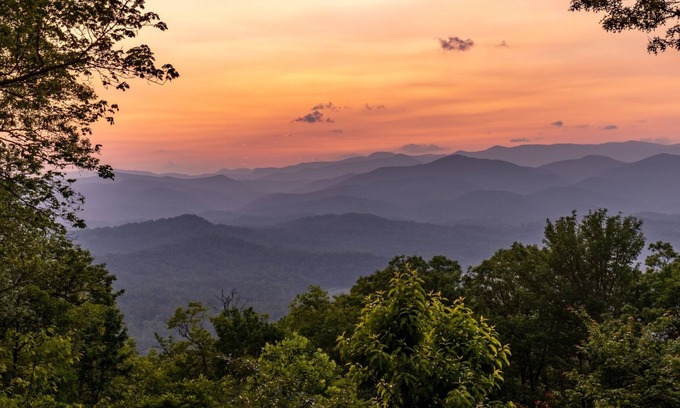 Brevard Cabin | Blue Ridge SUNSET VIEW in Brevard! Nestled high on 12 peaceful acres of nature!