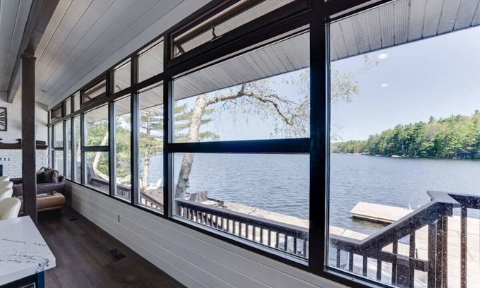 Torrance House | Blue Skies - Gorgeous sunsets off the dock!