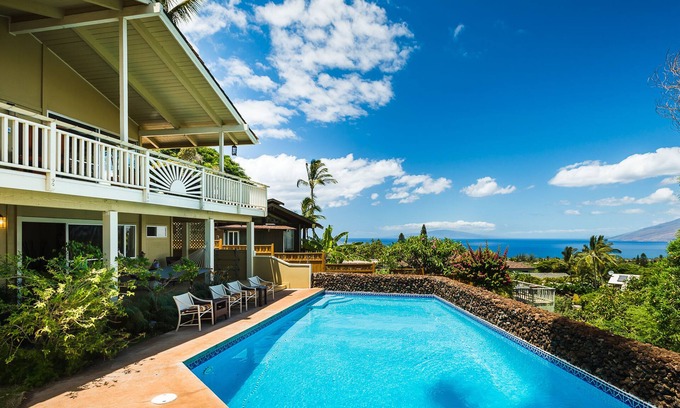 Wailea House | Blue Sky Escapes Vacation Home w/big Oceanviews, Pool, Jacuzzi, 5min to beach