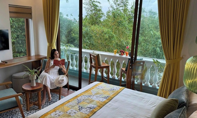 Cam Pho Bed & Breakfast | Blue Tropical House Hoi An