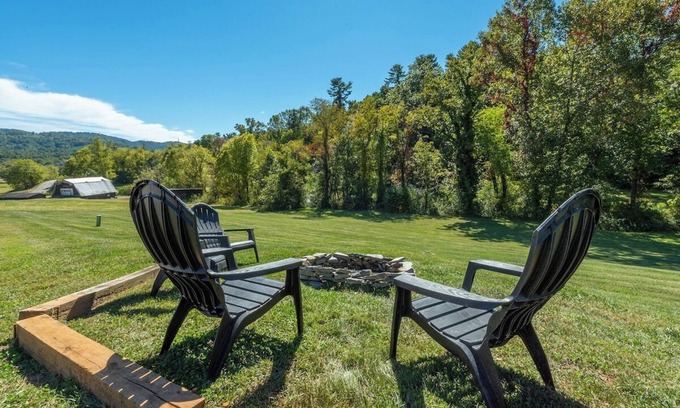 Weaverville House | Blue View II - 15 minutes to downtown Asheville