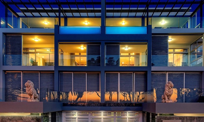 Camps Bay Villa | Blue Views Penthouse Beachfront Apartments