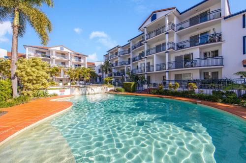 Southport Apartment | Blue Water Bay Luxury Villas - Southport