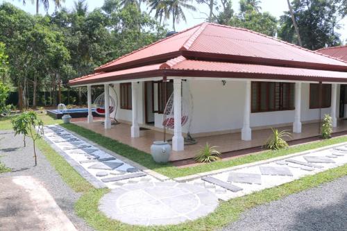 Welipitiya Hotel | Blue water Villa