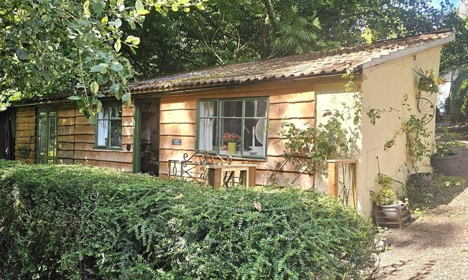 Calverleigh Cottage | Bluebell Cottage At Lurley Manor In Devon