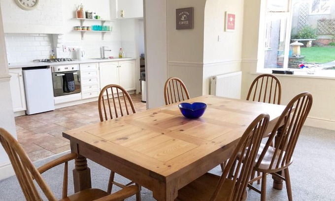 Mumbles House | Bluebell House - Sea Views & Garden
