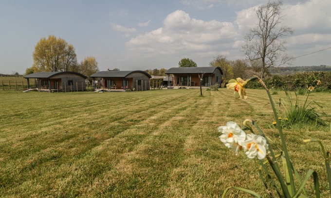 East Pennard Cottage | BLUEBELL, pet friendly, with a garden in West Pennard