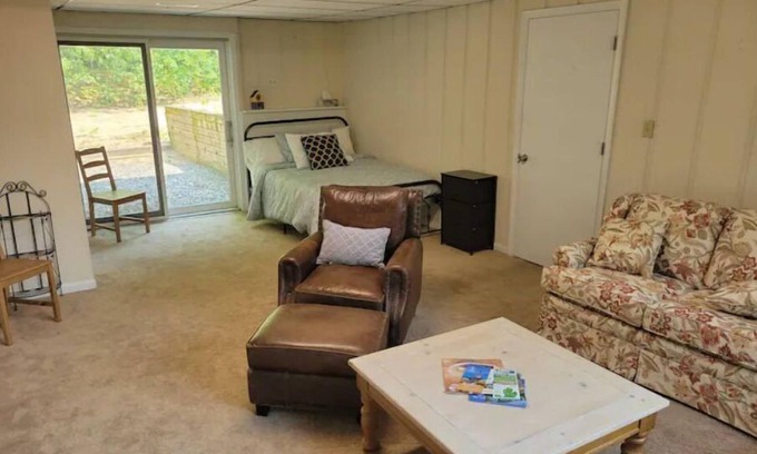 Holland House | Blueberry Dune, south Holland close to Saugatuck