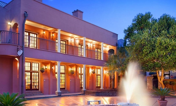 French Quarter Resort | Bluegreen's Lodge Alley Inn: Historic Charm, Modern Comfort, Top Location-Studio