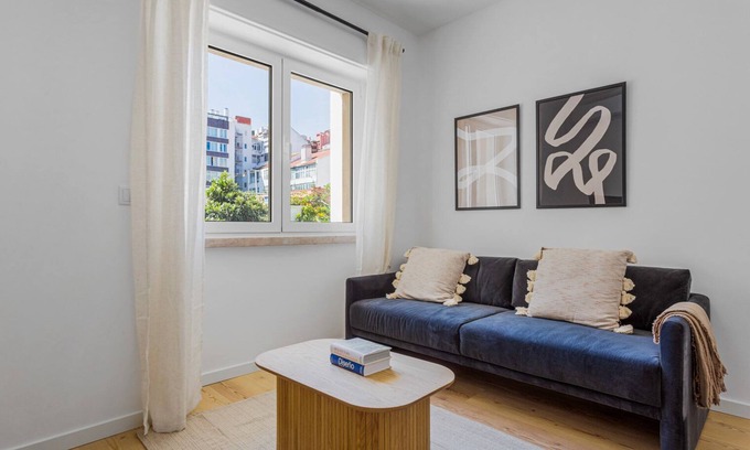 Sao Joao de Deus Apartment | Blueground | Areeiro, balcony, nr Parque Eduardo VII