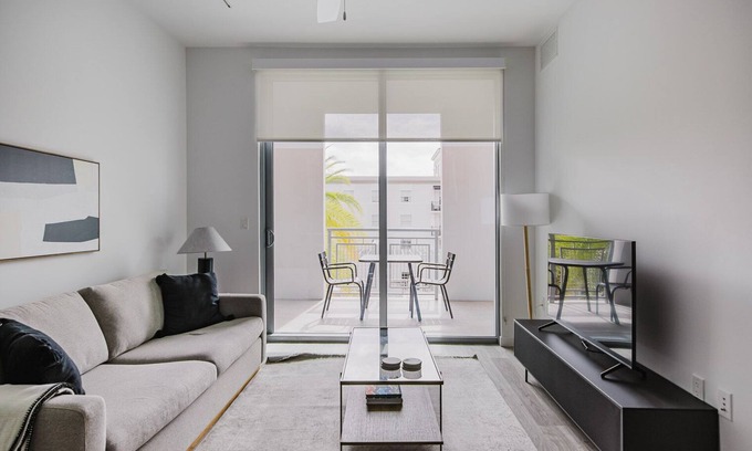 Coral Gables Apartment | Blueground | Brickell, pool & w/d, near city center