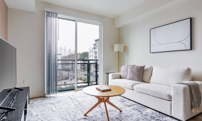 Federal Way Apartment | Blueground | Federal Way, AC, gym & bbq, nr parks