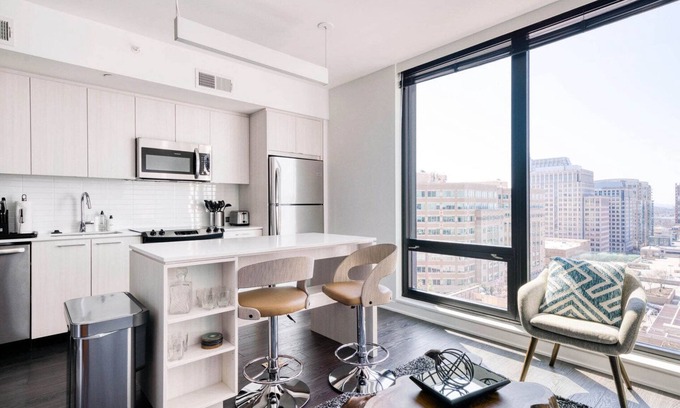 Reston Apartment | Blueground | Hunter Mill District, pool, nr Lake Anne