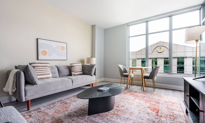 Woodmont Triangle Apartment | Blueground | Woodmont, pool & gym, nr Bethesda Row