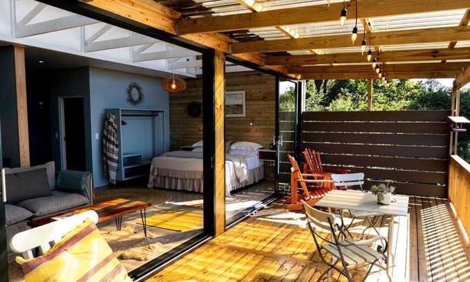 Victoria Bay House | Blues Stay