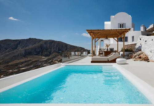 Pyrgos Apartment | Bluewhite Suites & Villa Santorini