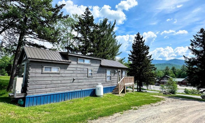 Twin Mountain House | BMV6 Tiny Home Topline