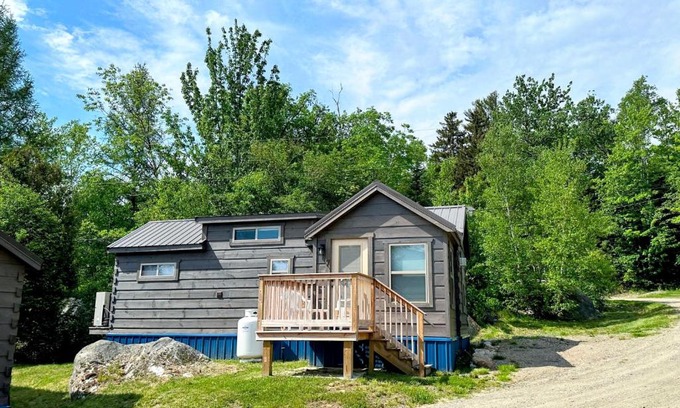 Twin Mountain House | BMV7 Tiny Home Topline