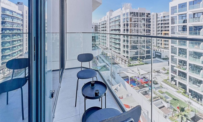 Nad Al Sheba Apartment | bnbme - Azizi Riviera 45 - 1 BDR