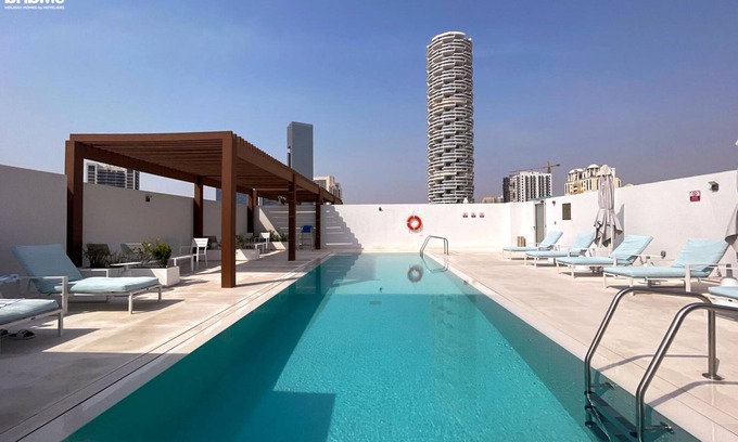 Jumeirah Village Apartment | bnbme | Luma21 | STUDIO