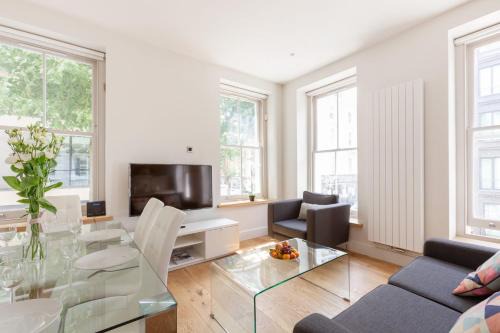 Fitzrovia Apartment | BnBNova - 3BR - Fitzrovia & Soho