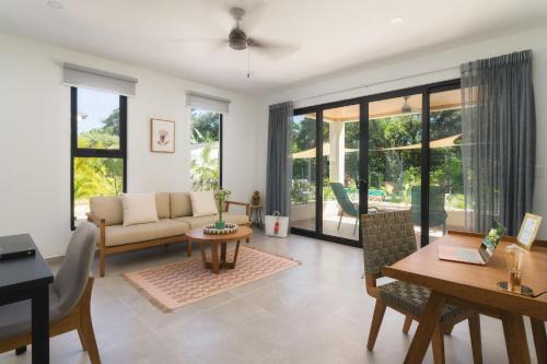 Playa Langosta Apartment | Bo Jungle - Steps to Tamarindo Beach - Surf Pool 2