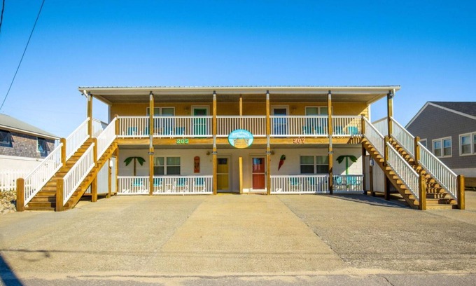 Atlantic Beach Condo | Boardwalk Shores