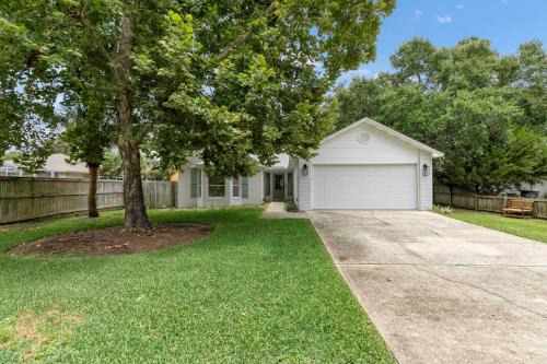 Fort Walton Beach House | Boat House - Steps to Boat Ramp, Grill & 1 Mile to Beach