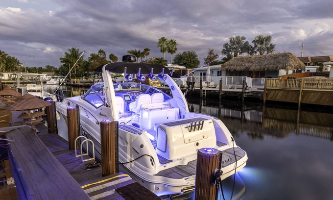Garden Isles Boat Rental | Boat life w/ private access to Patio-Pool-Jacuzzi