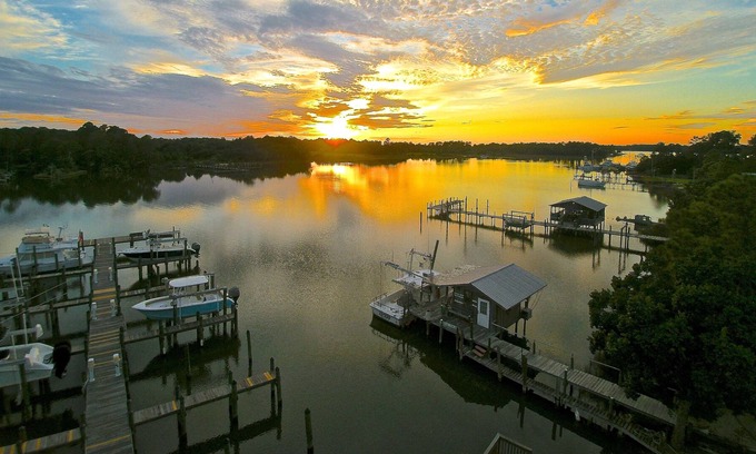 Gulf Shores Condo | Boat slip, pier, work out area, and enjoy the visit for a great 30 days......