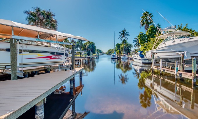 Yacht Club House | BOATERS.HOUSE South Florida Ranch in Cape Coral, Florida