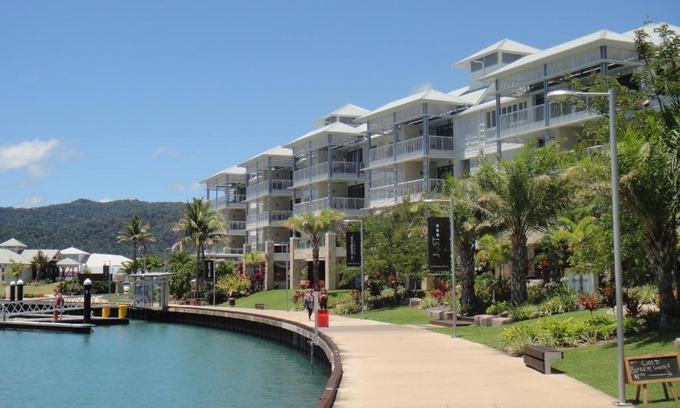 Airlie Beach Apartment | Boathouse Port of Airlie