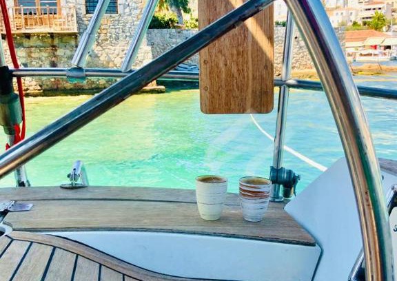 Poros Boat Rental | Boatlife at wonderful DAYA