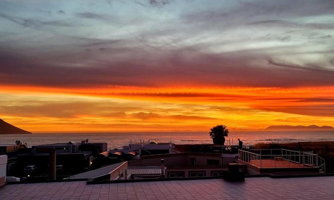 Gordons Bay Central Apartment | Bobby's Place (Self - Catering Apartment)