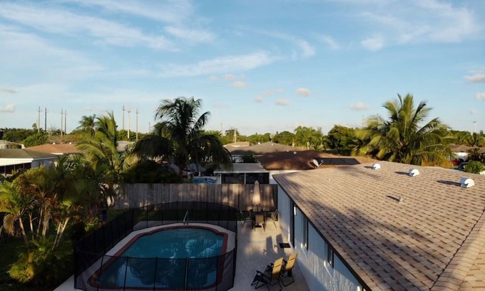 Survey Creek House | " BOCA BLING BLING" Spacious 4-bedroom house in Fabulous Boca Raton