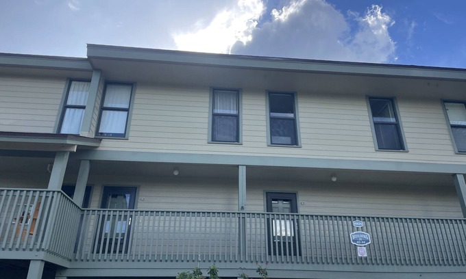 Bokeelia House | Bocilla Island Club Unit H-42