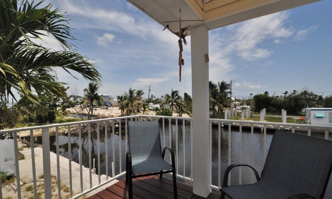 Sands House | Bogie Cottage: Easy ocean access