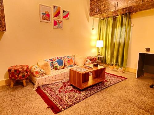 Vasant Kunj Apartment | Bohemian Rhapsody - Queens
